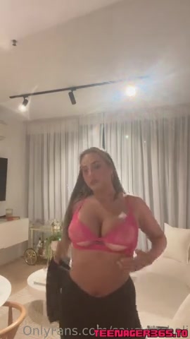 Alannasworldx Onlyfans leaked – show erotic body