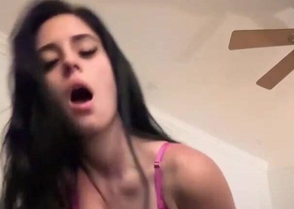 Camilla Araujo Leaked Onlyfans Video Hook The Pussy And Make Water