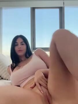 Izzyisveryspicy Leaked onlyfans video Play her Pussy